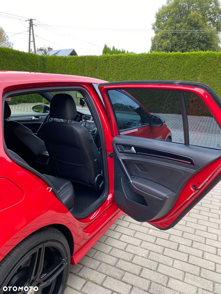 Volkswagen Golf - 20