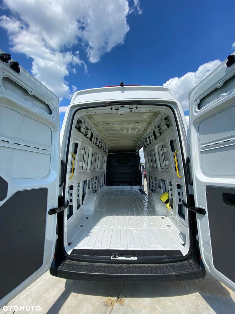 Volkswagen Crafter - 5
