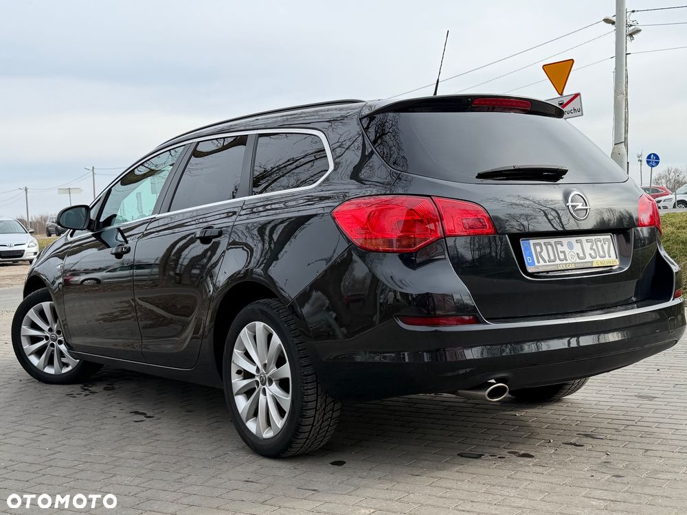 Opel Astra 1.4 T Cosmo - 3