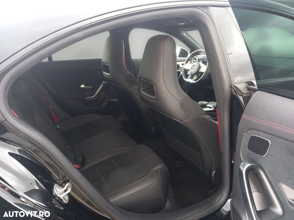 Mercedes-Benz CLA 45 AMG - 15