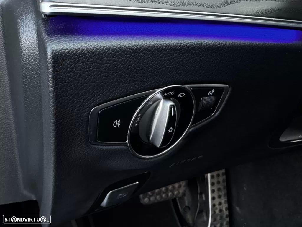 Mercedes-Benz E 220 d AMG Line - 28