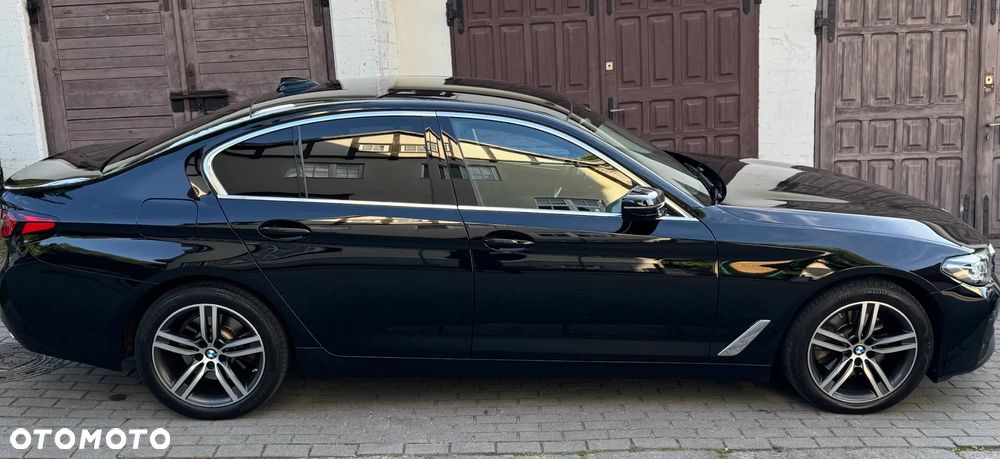 BMW Seria 5 520d xDrive - 5