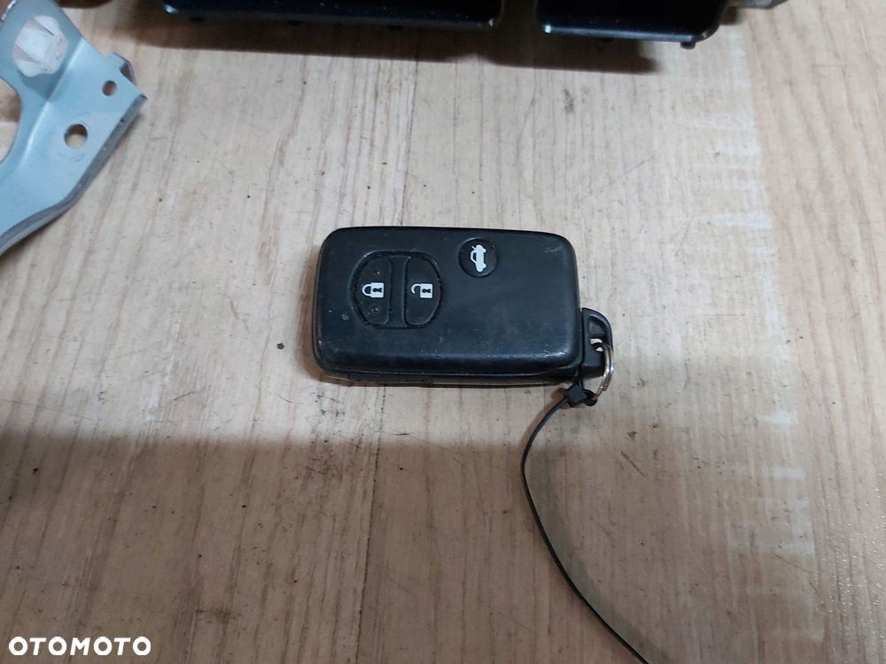 Toyota AVENSIS T27 pilot kluczyk smart key komputer - 2