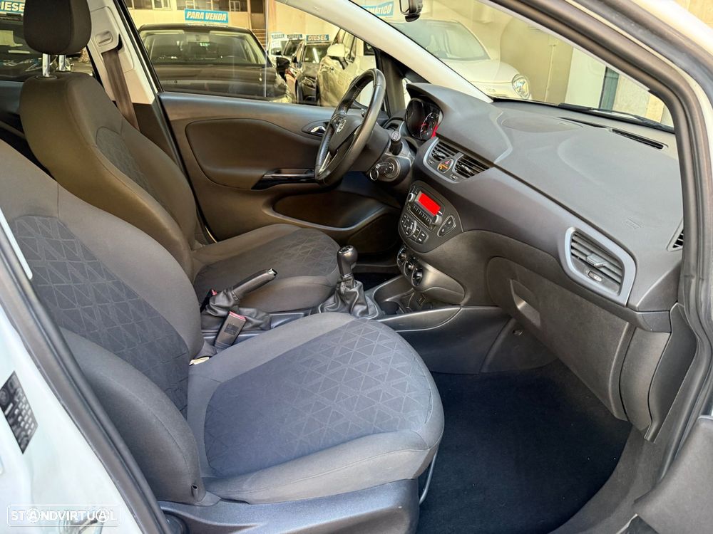 Opel Corsa 1.2 120 Anos - 13