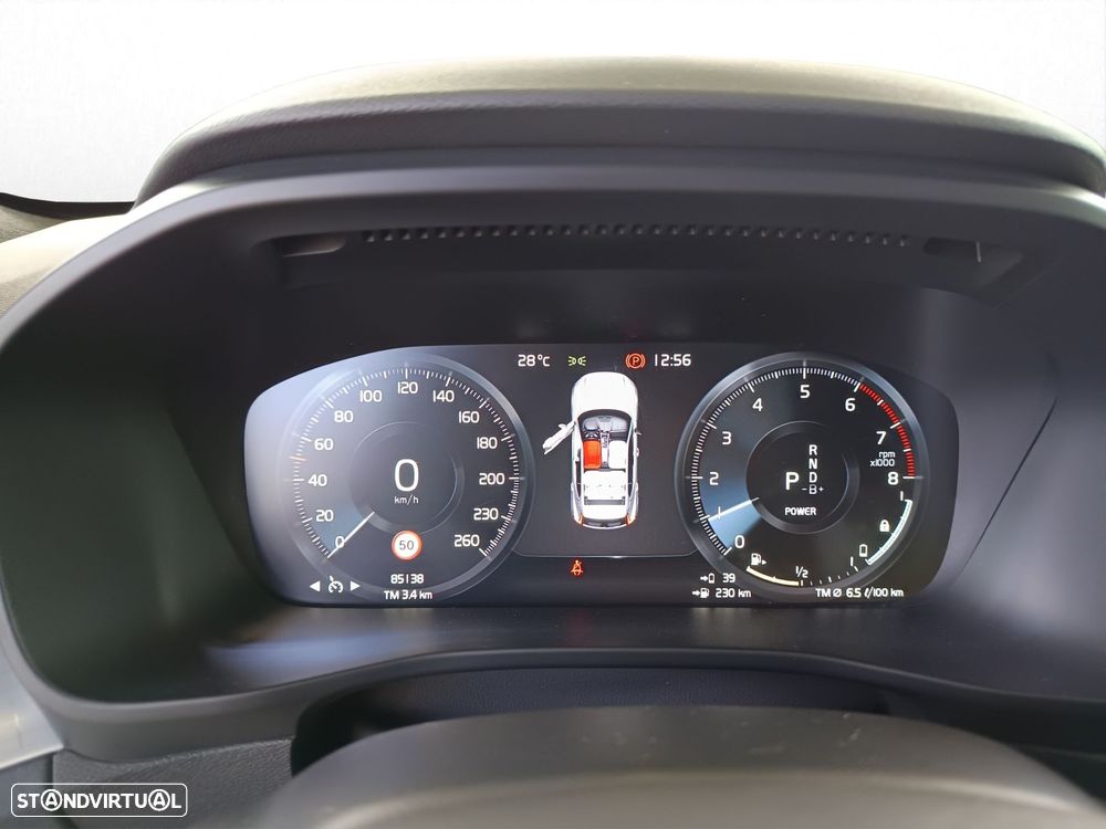 Volvo XC 40 1.5 T4 PHEV Core - 12