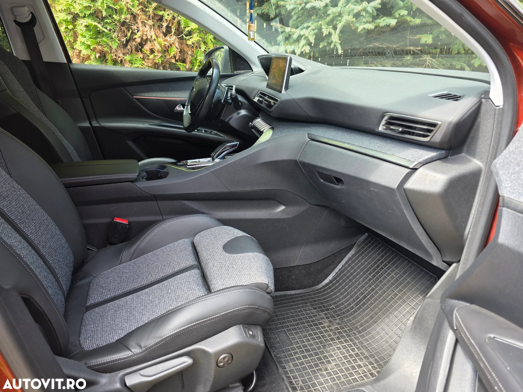 Peugeot 3008 PureTech 130 Stop & Start EAT6 Allure - 9