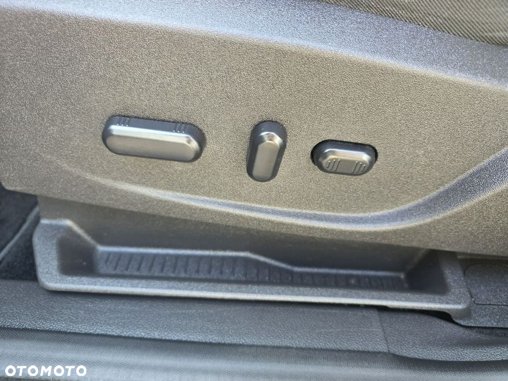 Ford Kuga 2.0 TDCi AWD Edition - 25