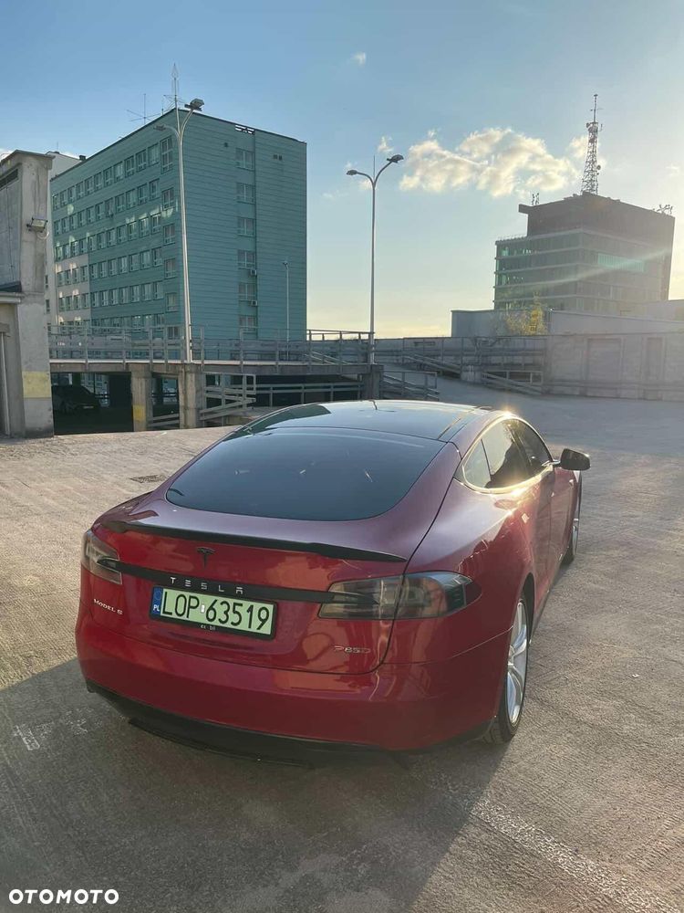 Tesla Model S Dual Motor Allradantrieb Performance - 5
