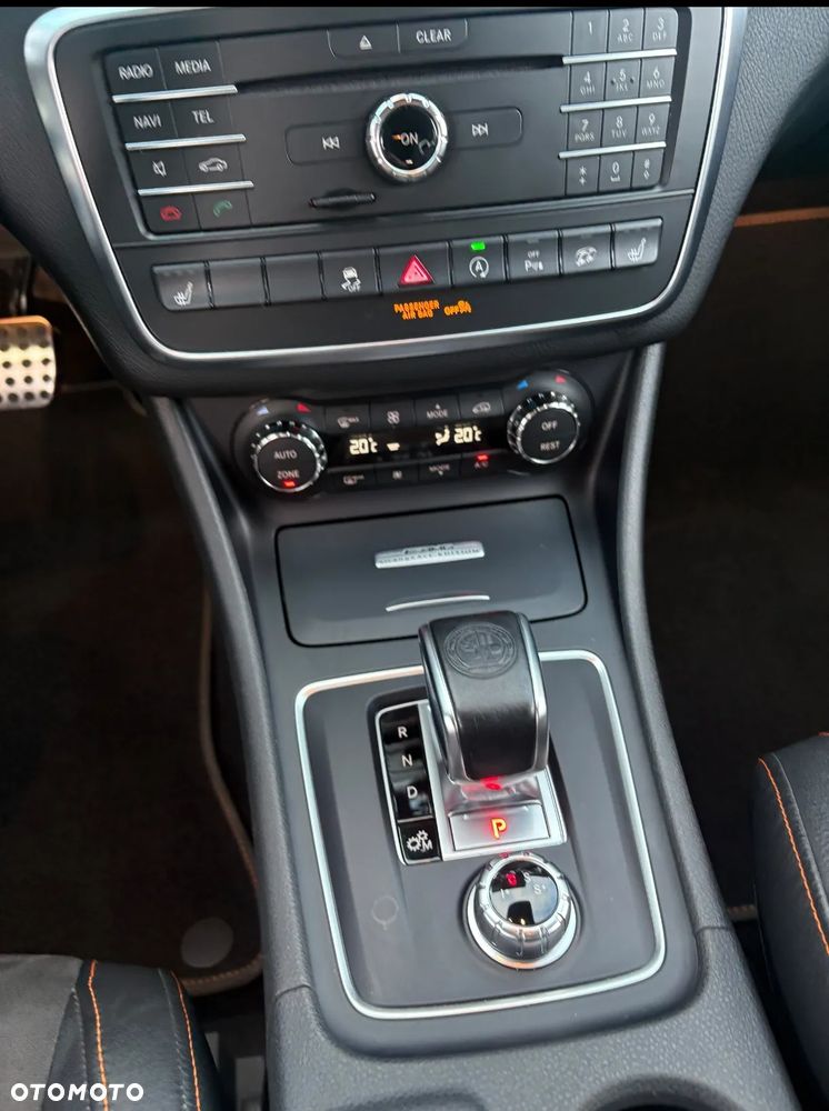 Mercedes-Benz CLA AMG 45 4-Matic - 15