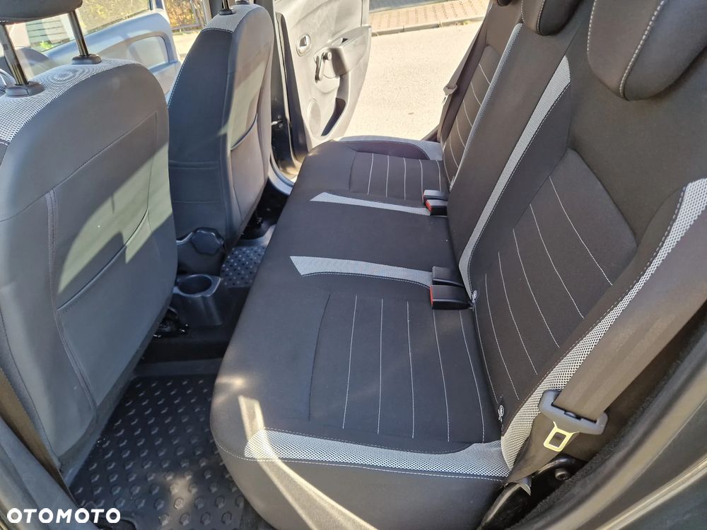 Dacia Sandero 0.9 TCe Laureate - 14