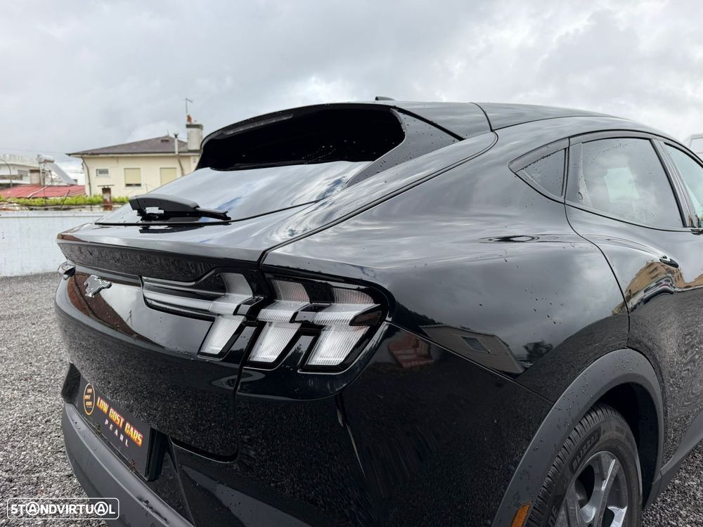 Ford Mustang Mach-E Standard - 26