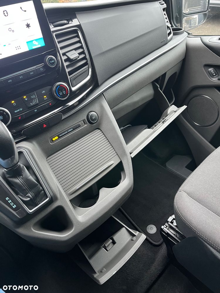 Ford Tourneo Custom 2.0 EcoBlue L2 Titanium X SelectShift - 28