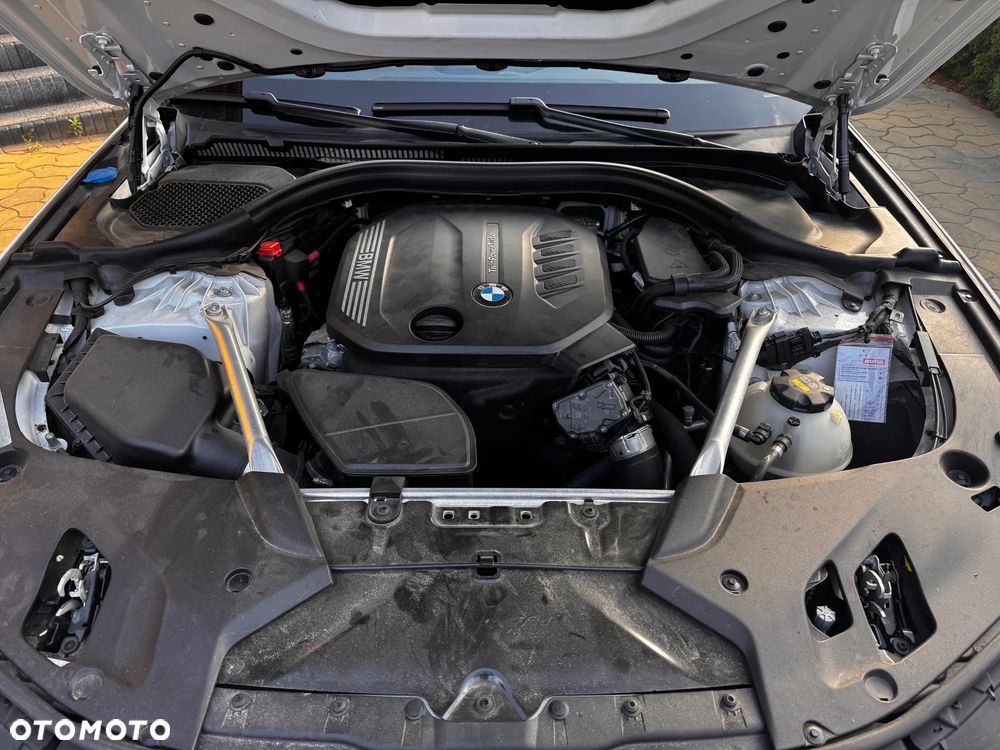 BMW Seria 5 520d Luxury Line - 14