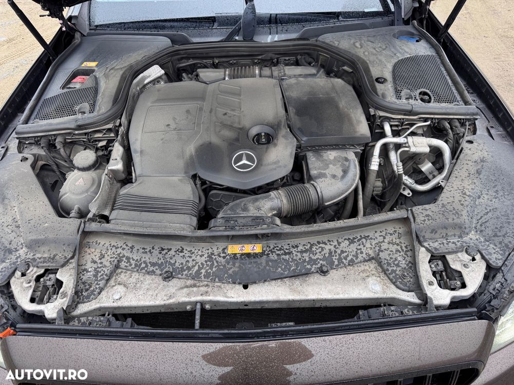 Mercedes-Benz E 220 d Aut. - 32