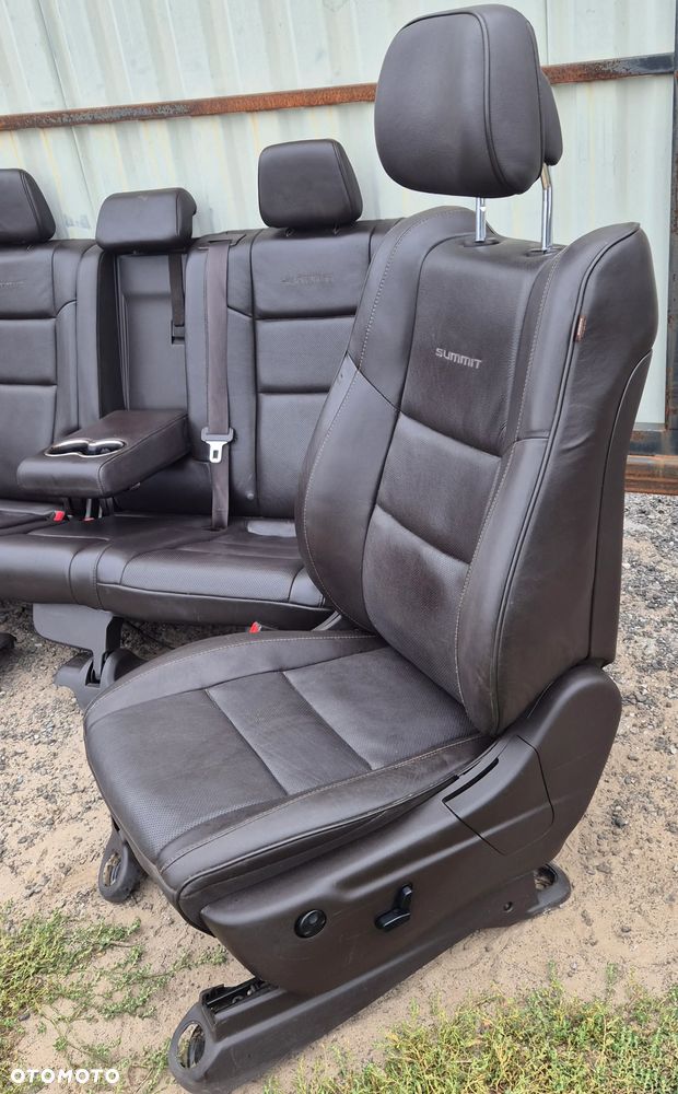 Siedzenia Fotele Przod Przednie Tył Kanapa BRĄZOWE SUMMIT Jeep Grand Cherokee WK2 2014- - 2