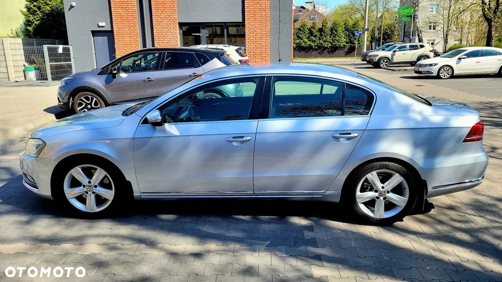 Volkswagen Passat 1.8 TSI Comfortline - 12
