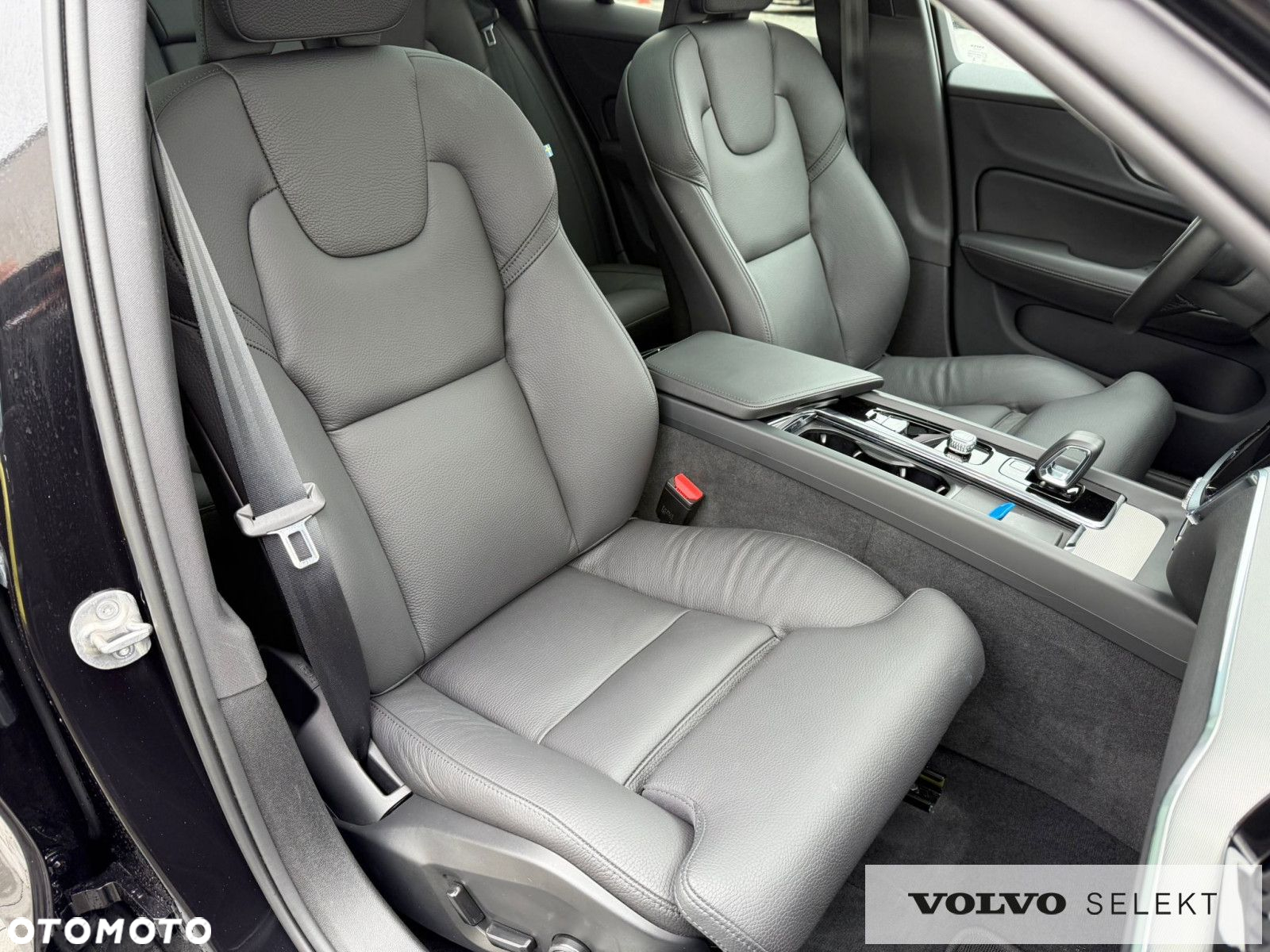 Volvo V60 Cross Country - 16