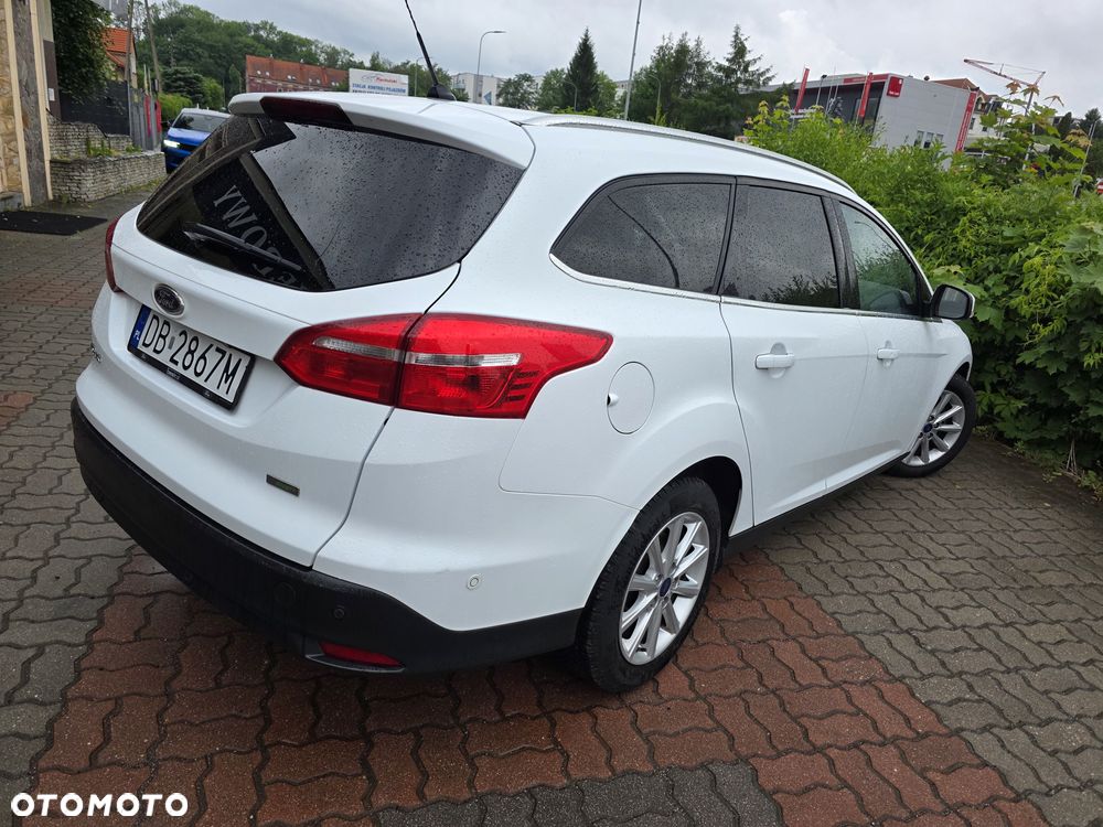 Ford Focus 1.0 EcoBoost STart-Stopp-System TITANIUM DESIGN - 24
