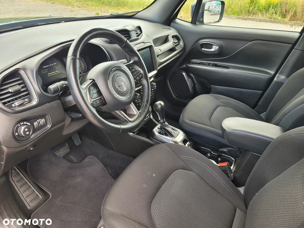 Jeep Renegade - 16