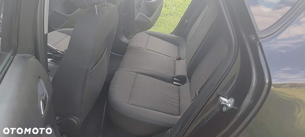 Opel Astra - 16