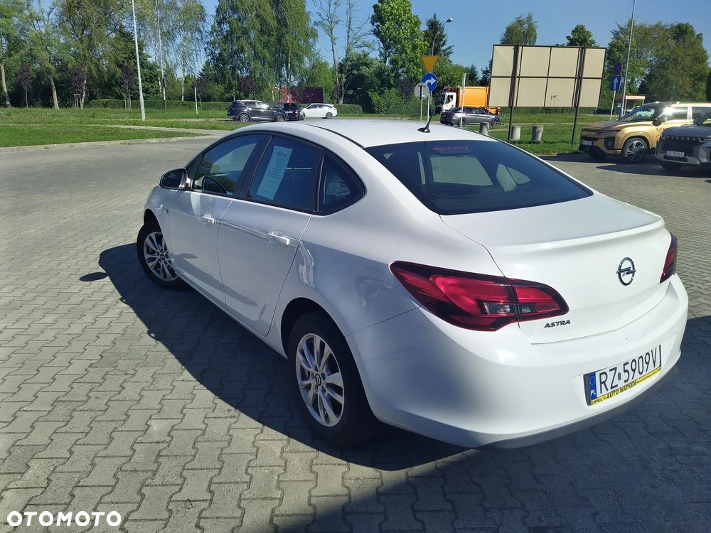 Opel Astra - 7