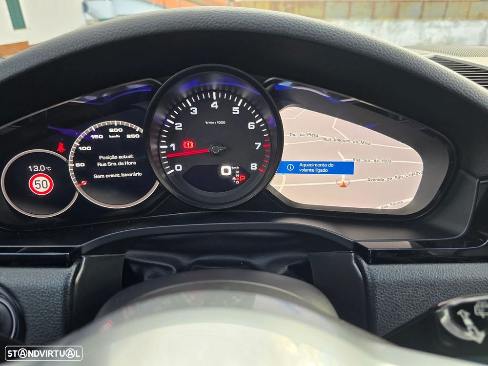 Porsche Cayenne Standard - 18