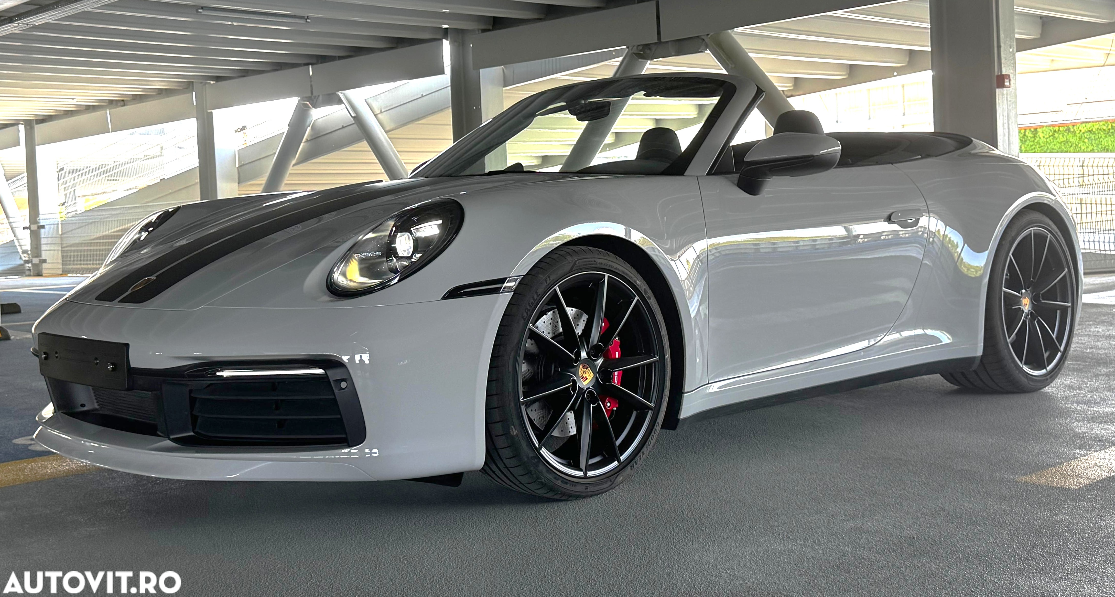 Porsche 911 Carrera 4S Cabriolet PDK - 11