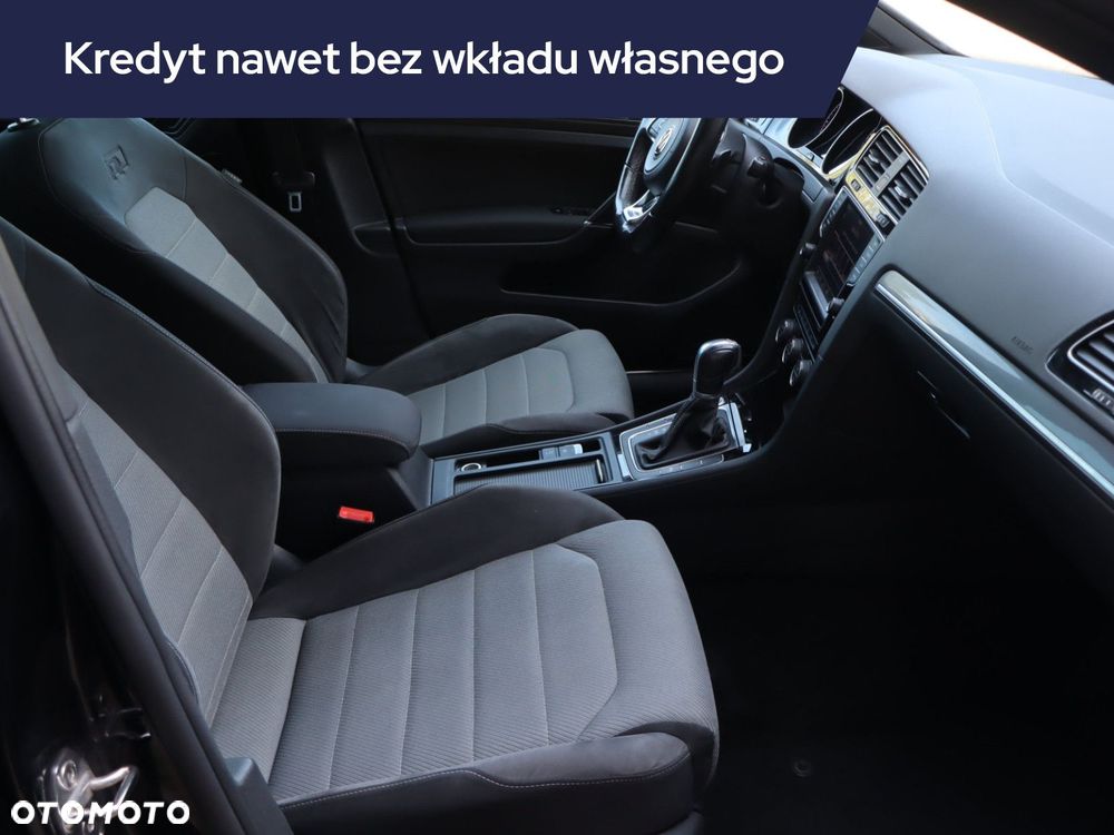 Volkswagen Golf Variant - 11