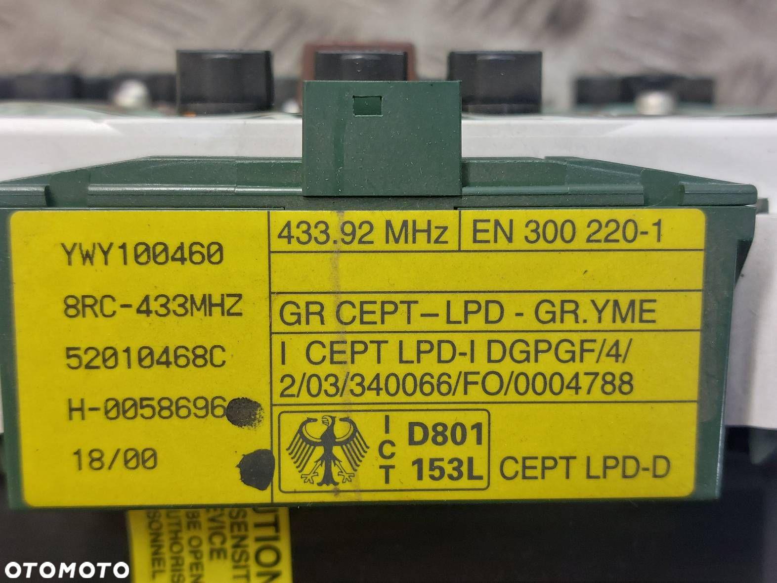 LICZNIK ZEGARY FREELANDER I 2.0 TD YAC112540 YWY100460 - 3