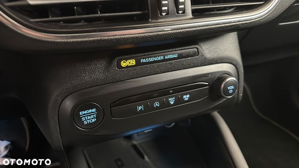 Ford Focus 1.0 EcoBoost mHEV Titanium X - 18