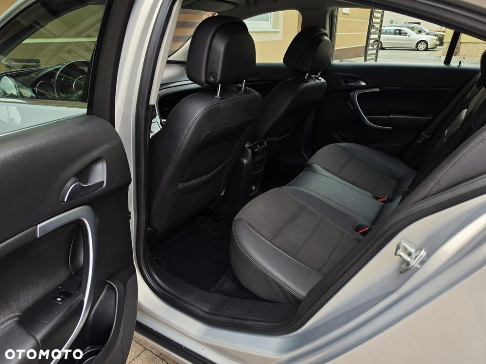 Opel Insignia 2.0 Turbo Cosmo - 32