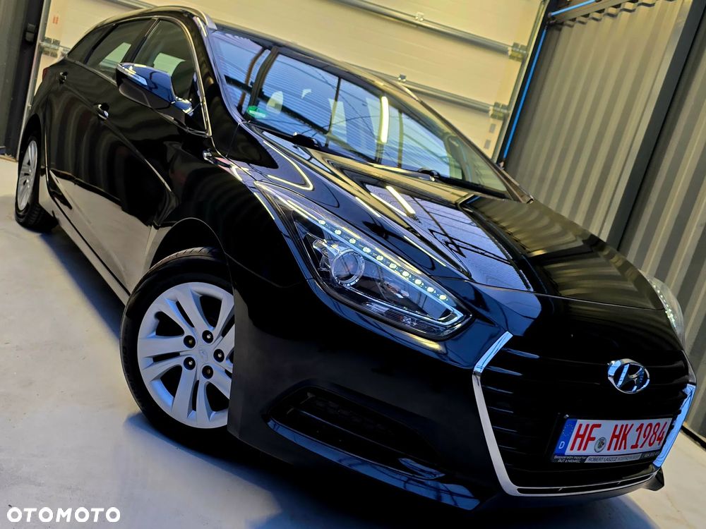 Hyundai i40 i40cw 1.6 Fifa World Cup Edition - 1