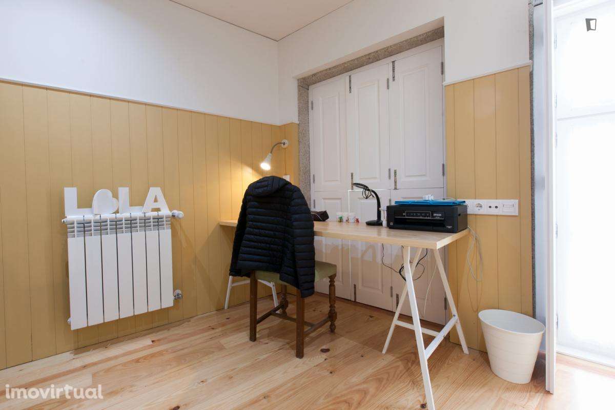 Quarto - localizado em Paranhos Porto - Grande imagem: 3/40