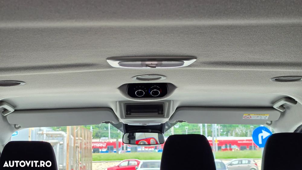 Ford Transit Custom - 11