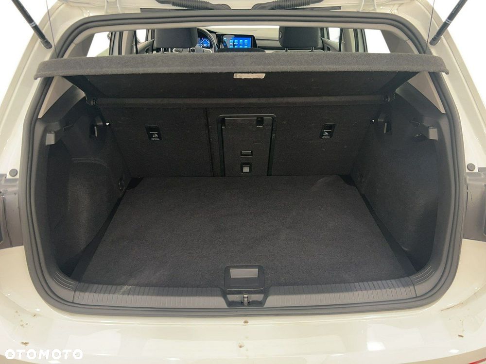 Volkswagen Golf - 11