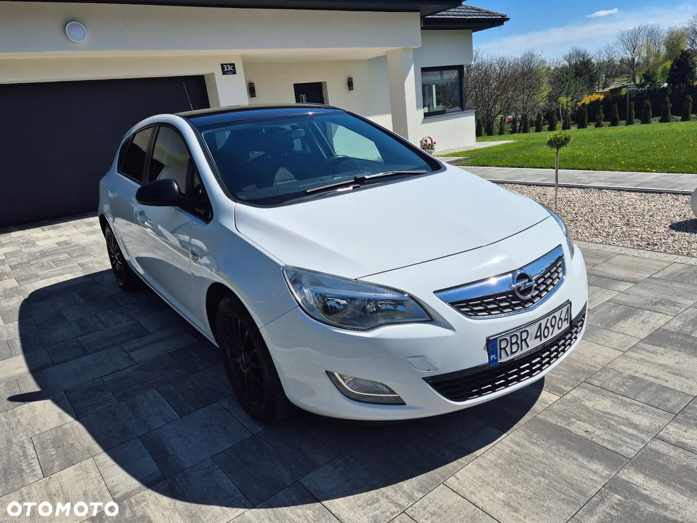 Opel Astra 1.4 T Cosmo S&S - 14