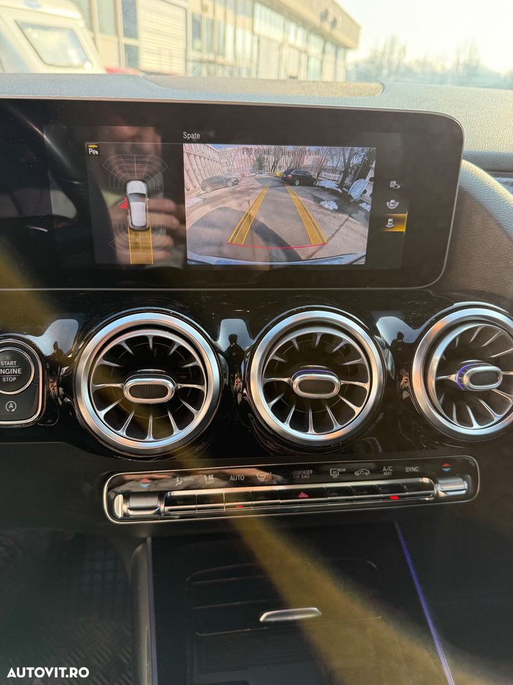 Mercedes-Benz GLA 200 d 4MATIC Aut. - 11