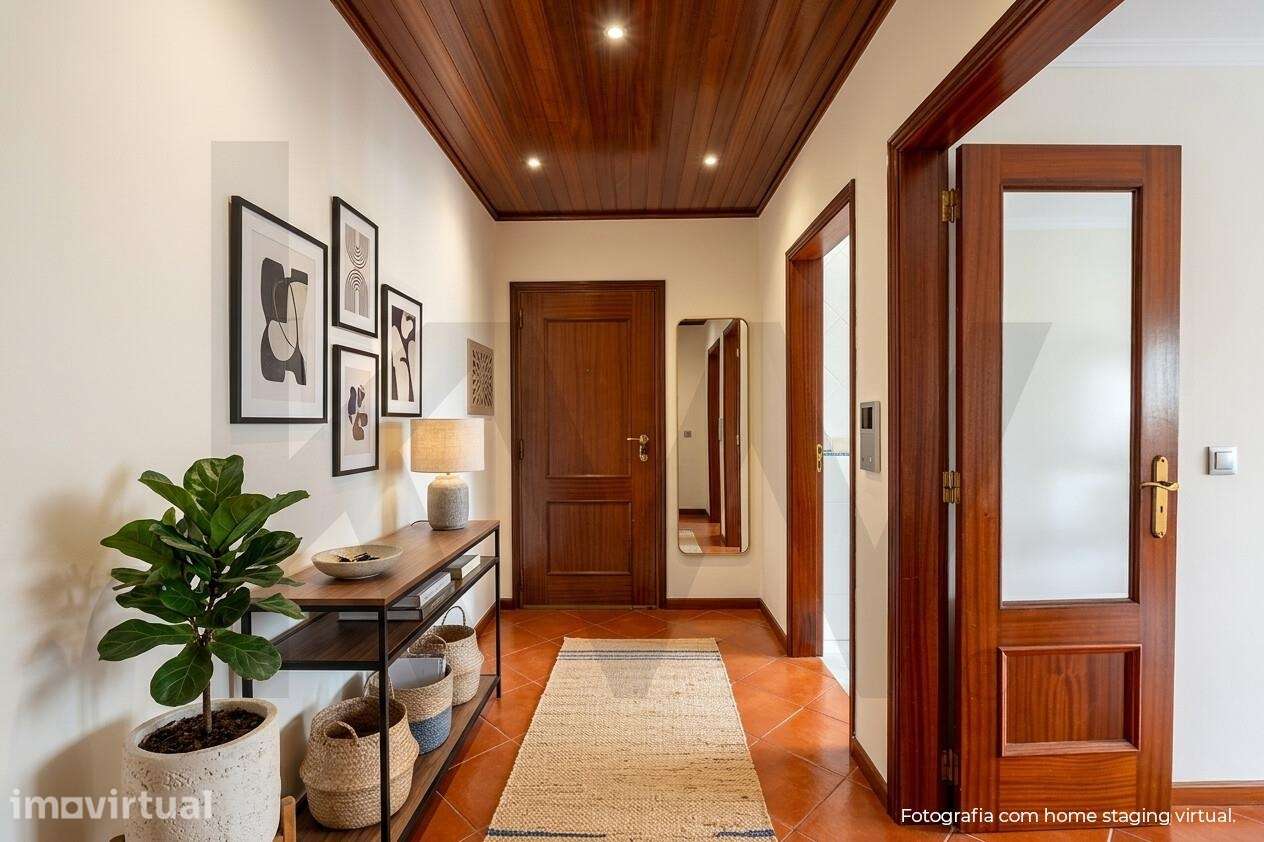Apartamento T2 com varandas, garagem e áreas generosas em Oiã, Aveiro - Grande imagem: 2/37