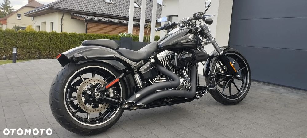 Harley-Davidson FXSB Breakout - 16