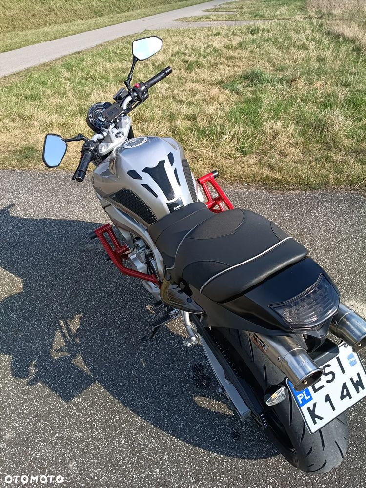 Yamaha FZ6 - 4
