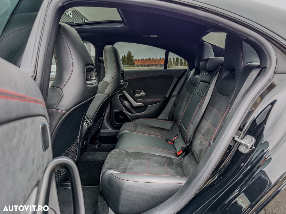 Mercedes-Benz CLA 250 4MATIC 8G-DCT AMG Line Advanced Plus - 35
