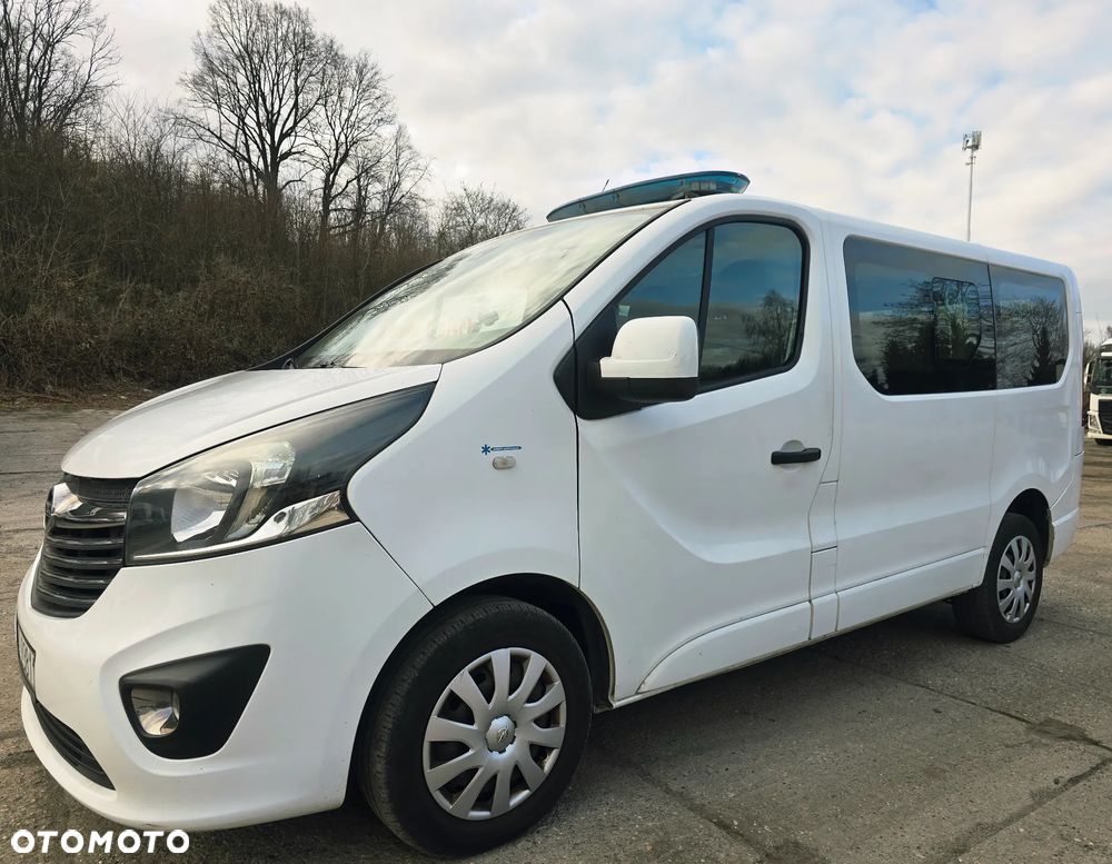 Opel Vivaro 1.6dci Karetka Ambulans Nosze - 2
