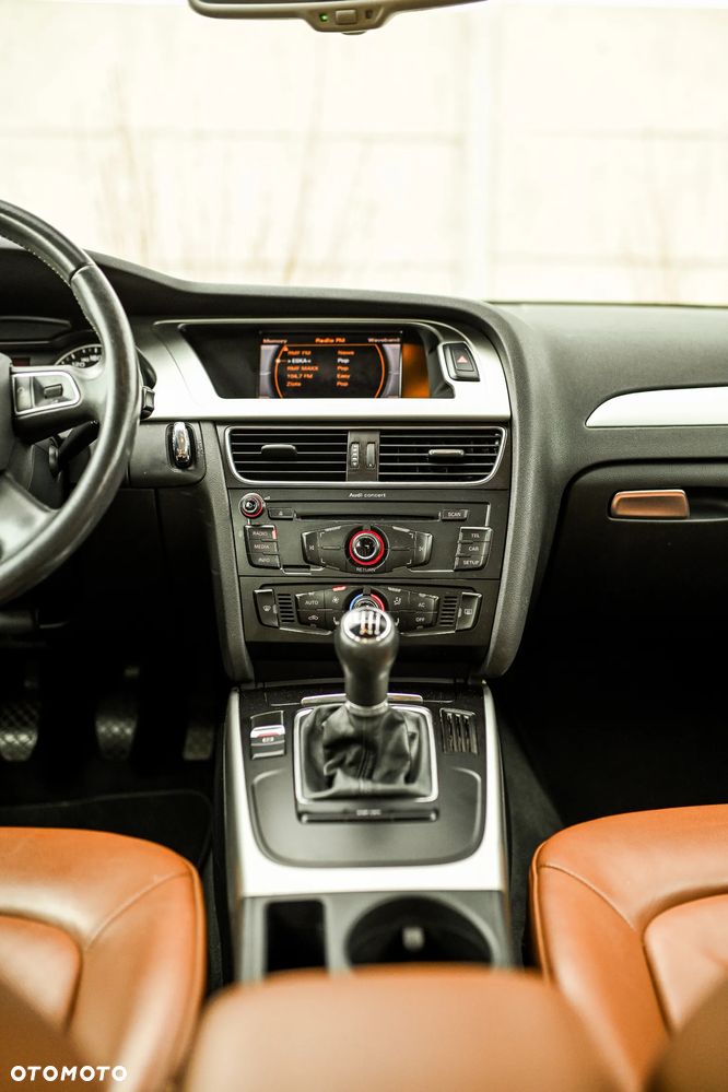 Audi A4 Limousine 1.8 TFSI Attraction - 33