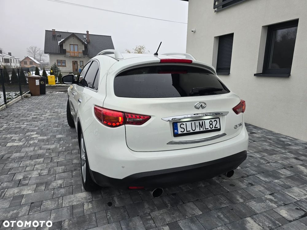 Infiniti QX70 3.0d S Premium - 4