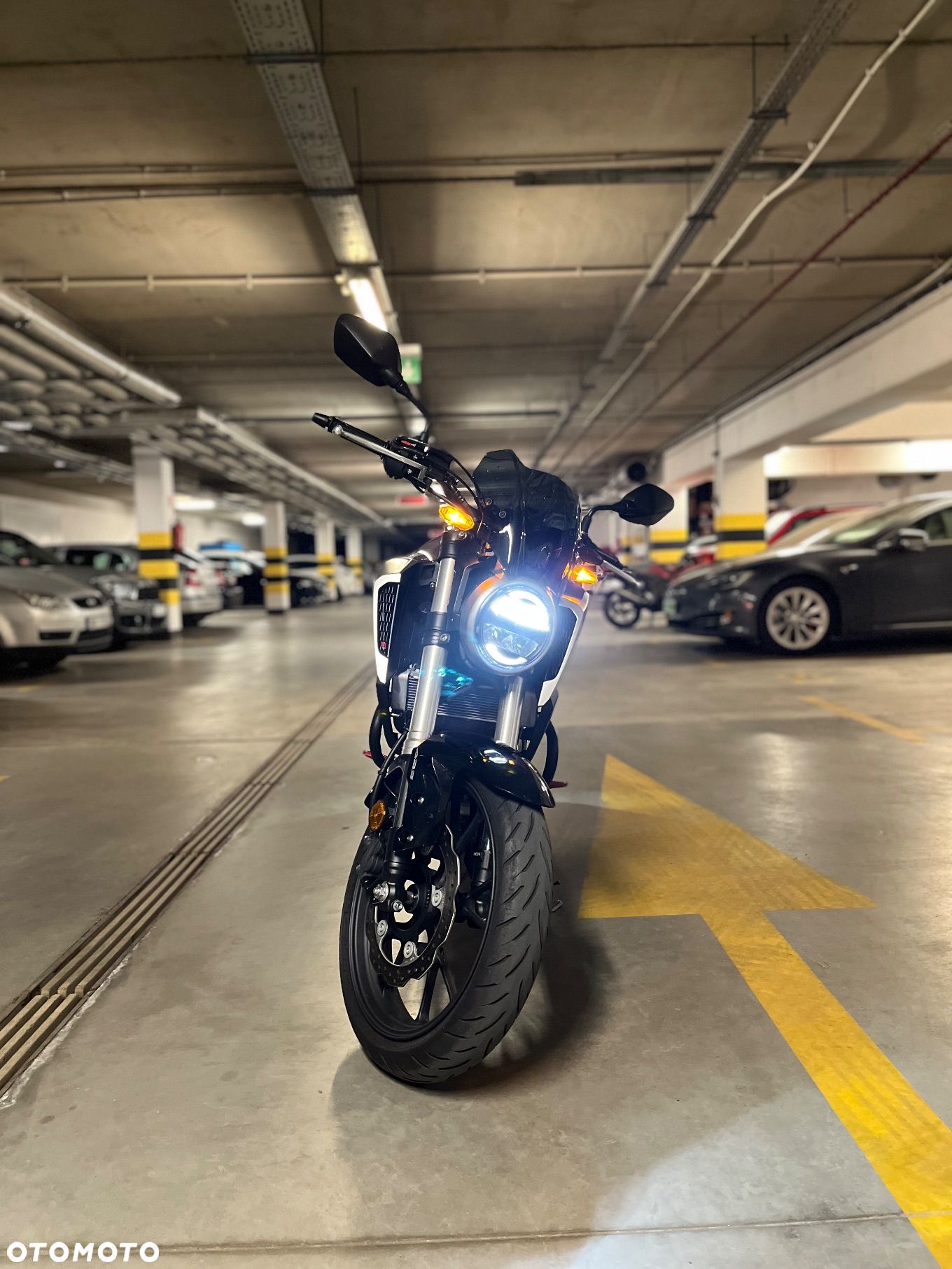 Honda CB - 1