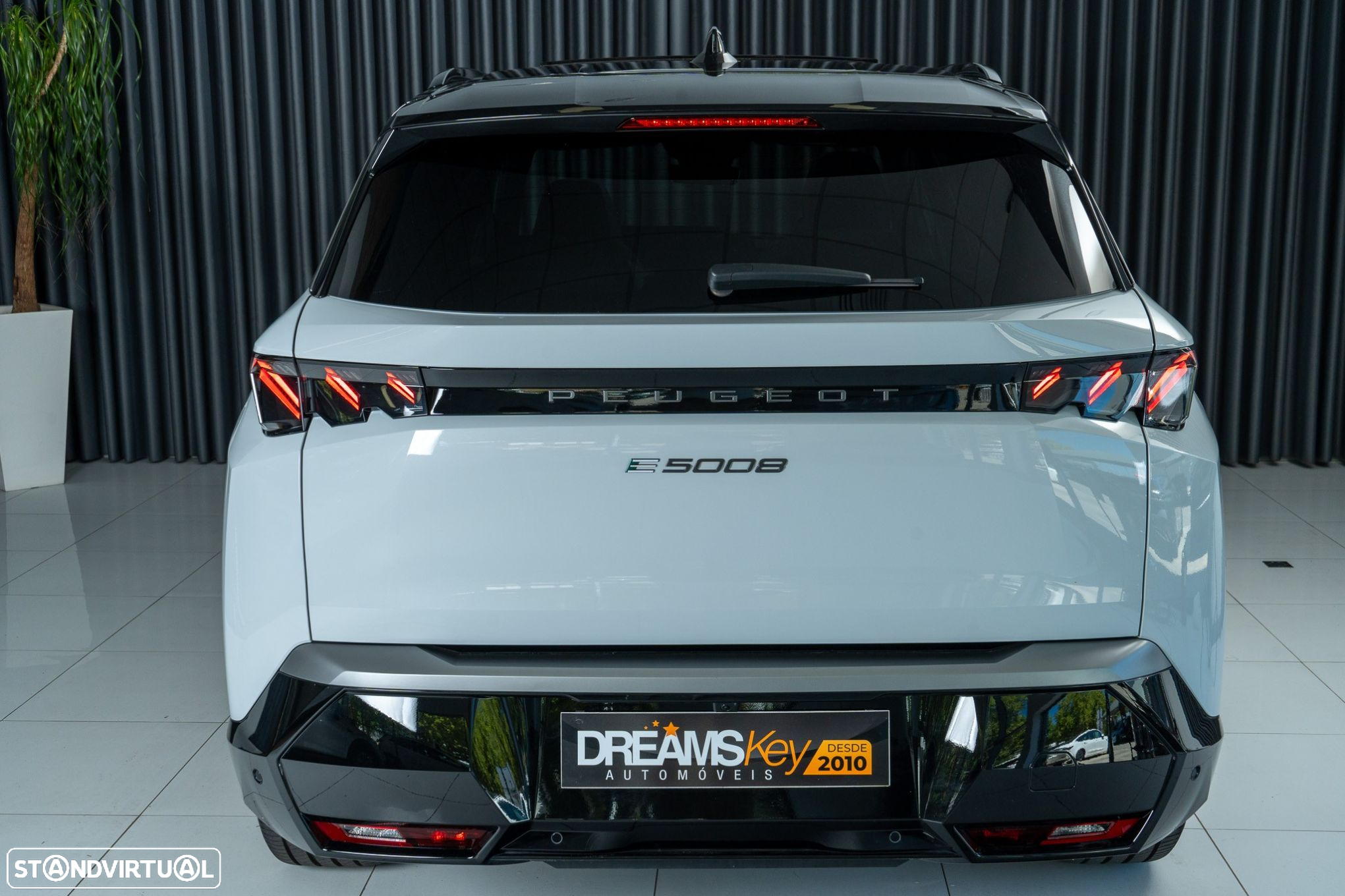 Peugeot E-5008 73 kWh GT - 3