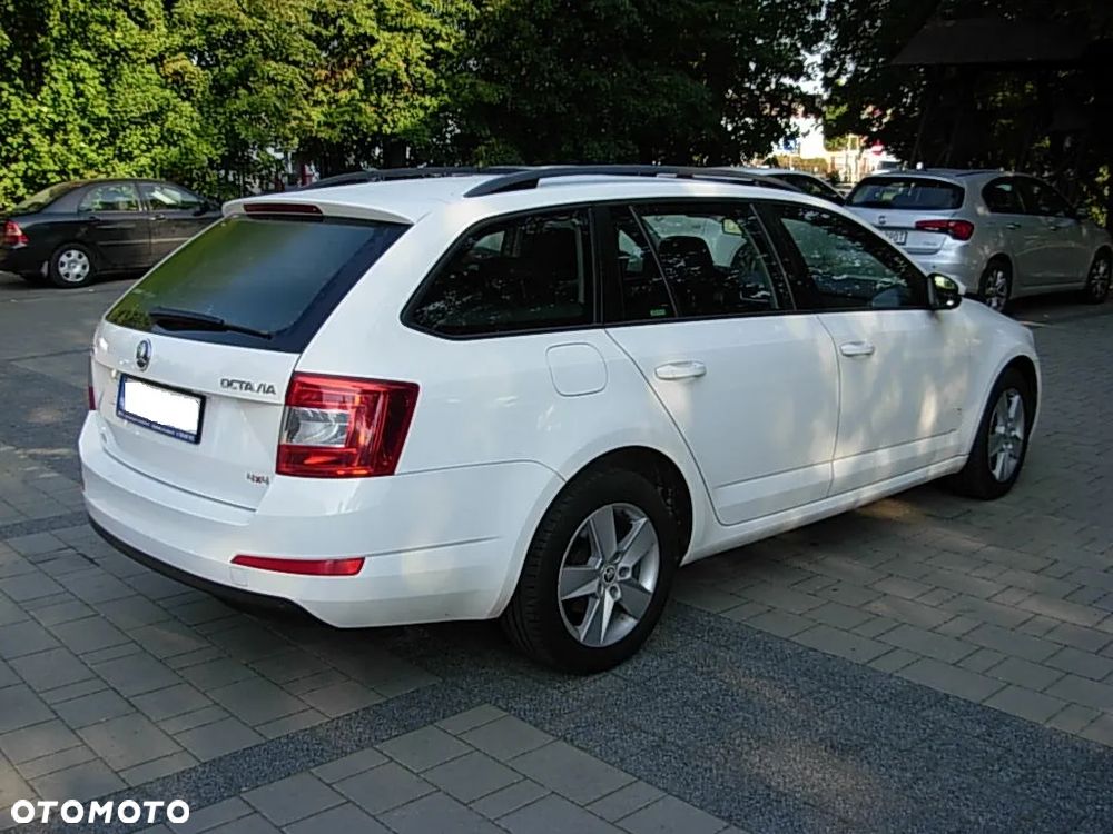 Skoda Octavia 2.0 TDI 4x4 Ambition - 3