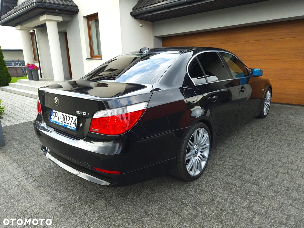 BMW Seria 5 530i - 14