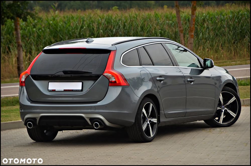 Volvo V60 D2 Drive-E R-Design Momentum - 15