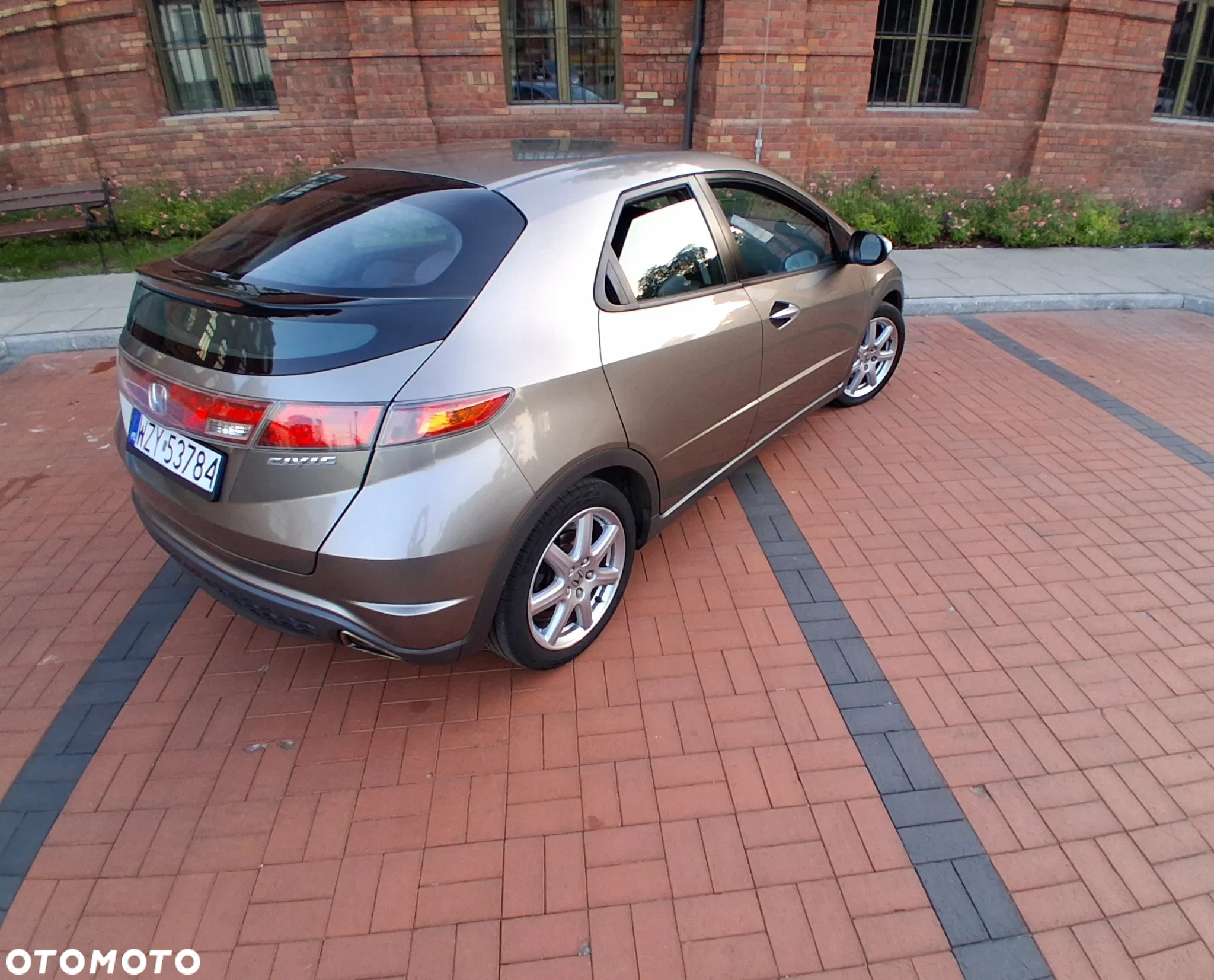 Honda Civic 1.8 Comfort - 9